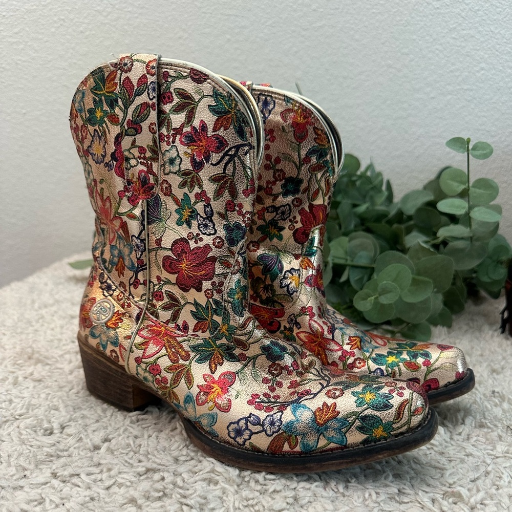 Roper Boots